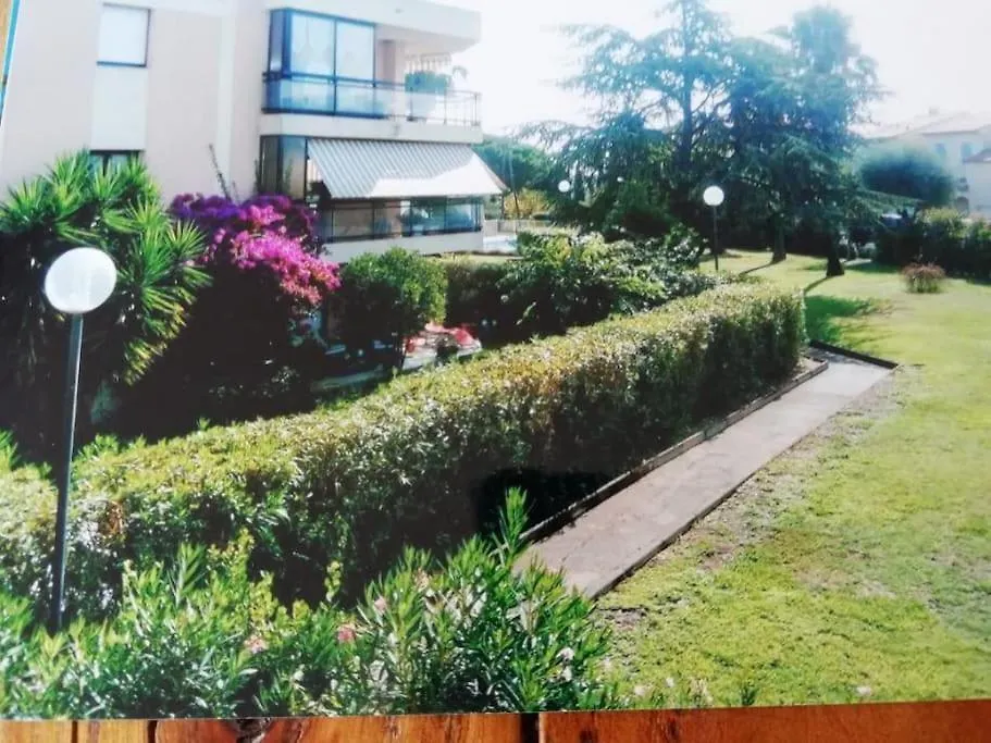 Apartment Joli Appartement Avec Piscine Antibes France